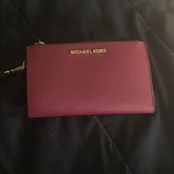 Michael kors wristlet/wallet - Picture 1 of 4
